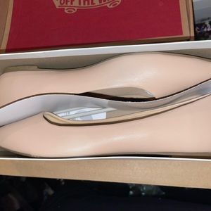 Womens size 8 flats